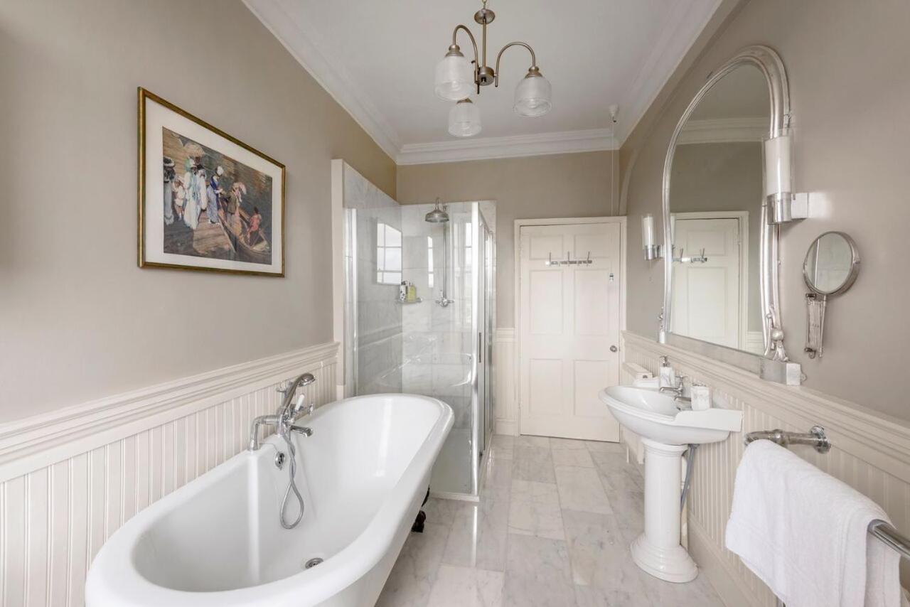Luxury Two Floor Central Duplex Apartment Free Parking Bath Bagian luar foto